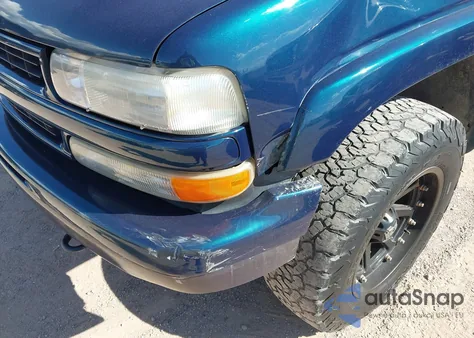 2006 Chevrolet Tahoe Z71 from USA, damaged, VIN 1GNEK13Z06R148497